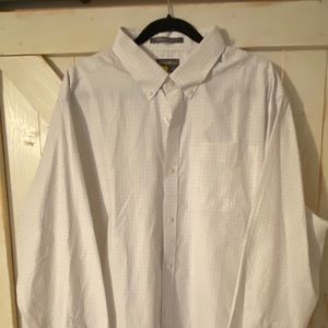 Eddie Bauer button down long sleeves